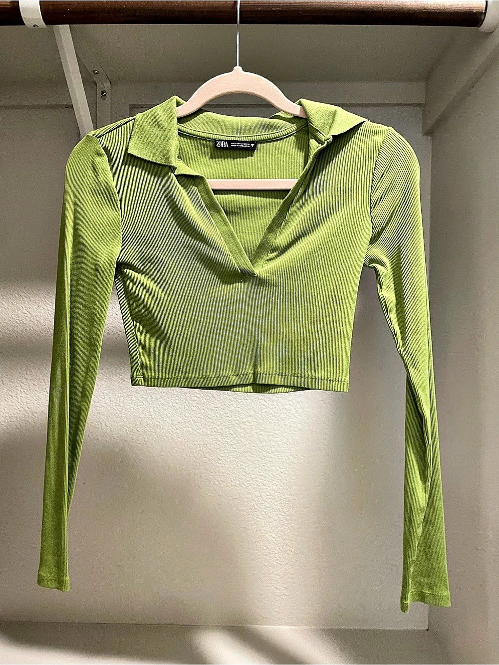 ZARA Green Long Sleeve Crop Top Like New
